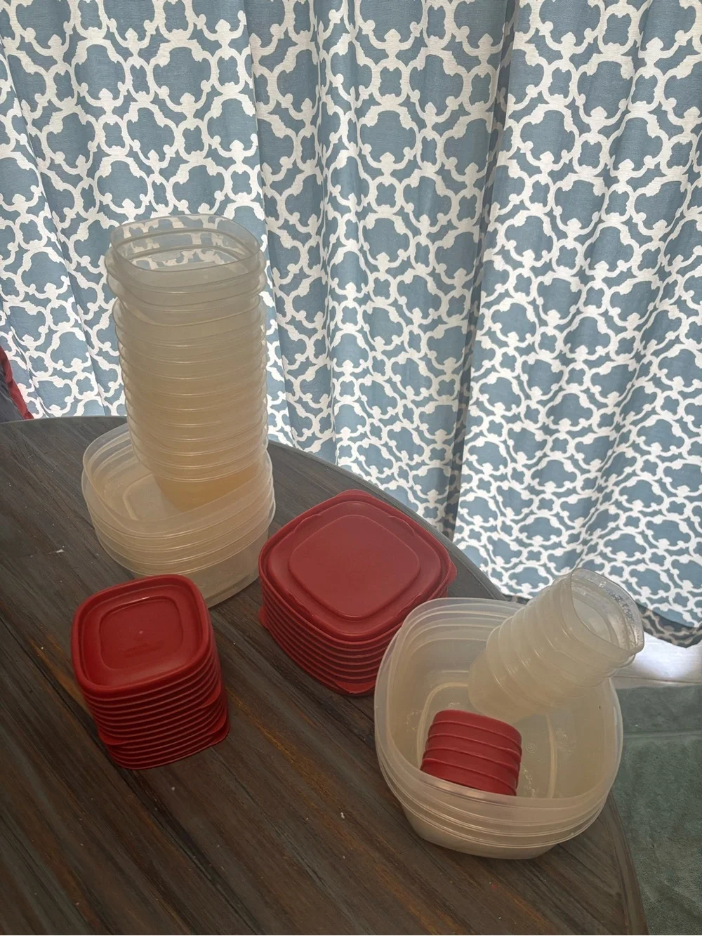 Rubbermaid Storage Containers with Red Lids